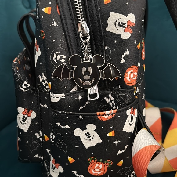 Loungefly Backpack - Picture 4 of 7